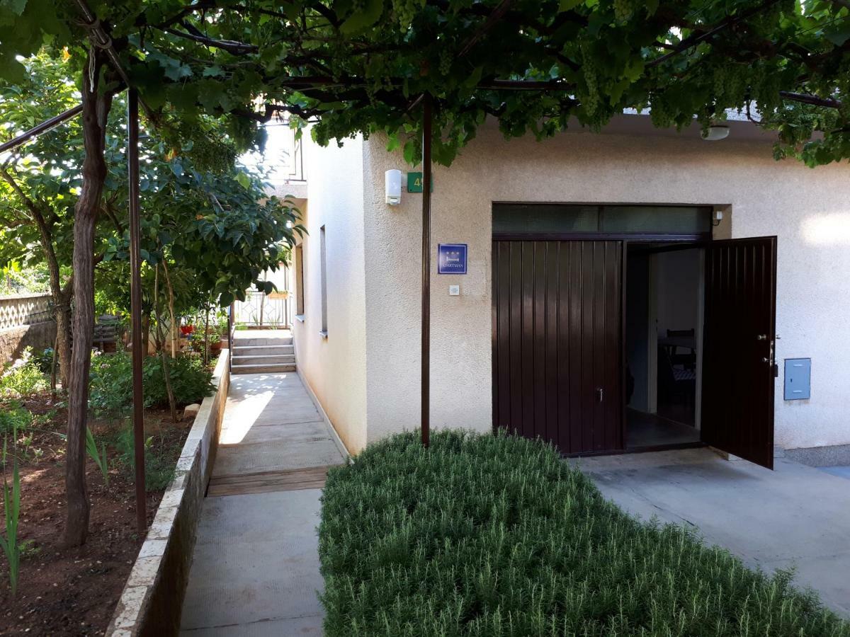 דירות PUY Apartman Ivan מראה חיצוני תמונה